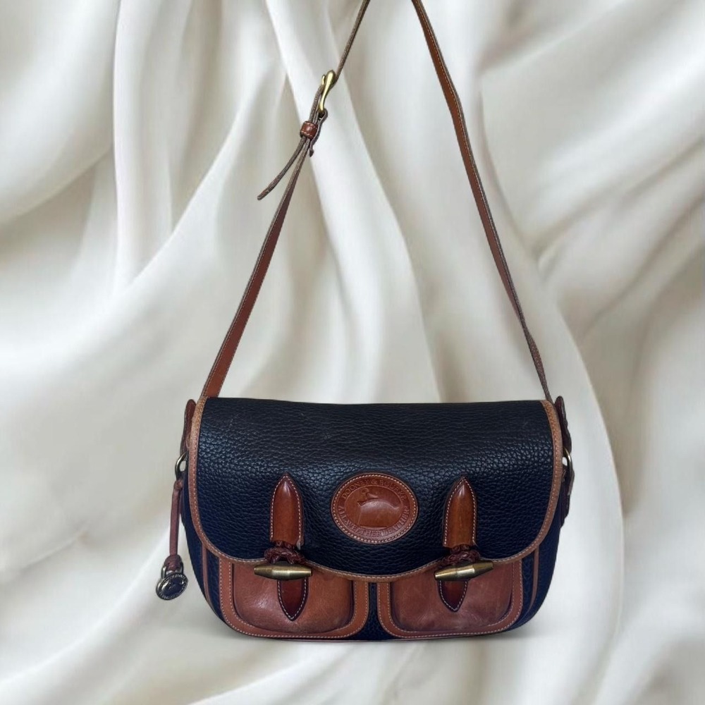Y2K vintage Dooney & Bourke All Weather Leather Essex shoulder bag 1990